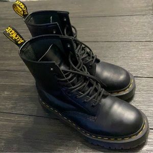 Doc Martens Jadon Platform